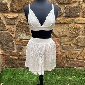 Cider Satin Cream/Off-White Bra Top and Shorts Set - Size M
